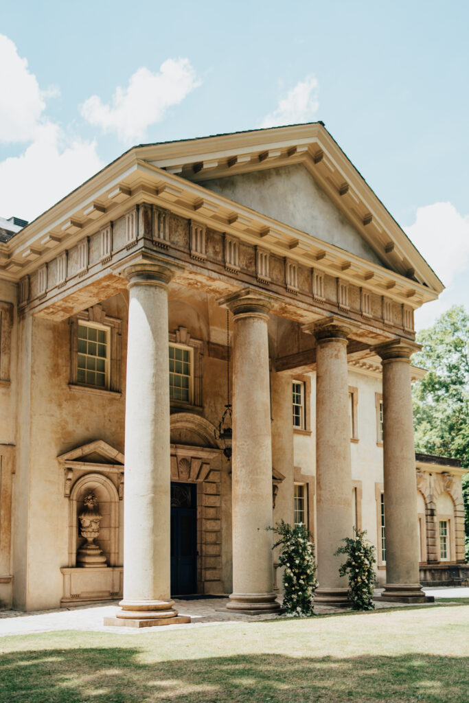 The Swan House